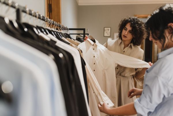 Défis et Opportunités : La Mode Éthique Réinventée par les Créateurs