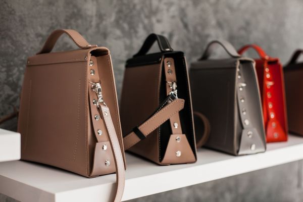 Les sacs en cuir féminin : l'artisanat français au service du style